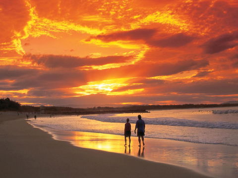 La Mer Sunshine Beachfront - 2032 Olympic Games 12
