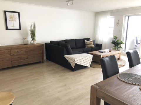 Sunshine Beach Luxe Apartment - 2032 Olympic Games 32