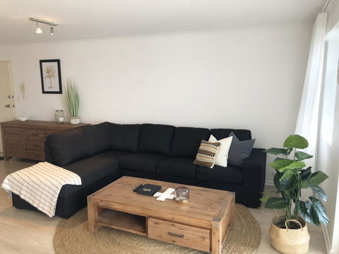 Sunshine Beach Luxe Apartment - 2032 Olympic Games 7