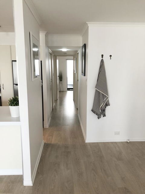 Sunshine Beach Luxe Apartment - 2032 Olympic Games 8