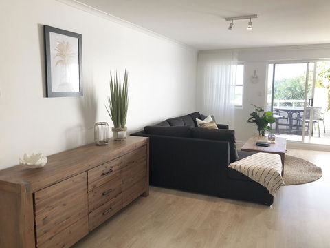 Sunshine Beach Luxe Apartment - 2032 Olympic Games 23