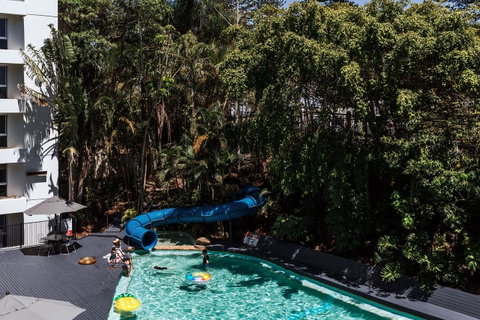Rainbow Bay Backpackers - 2032 Olympic Games 18