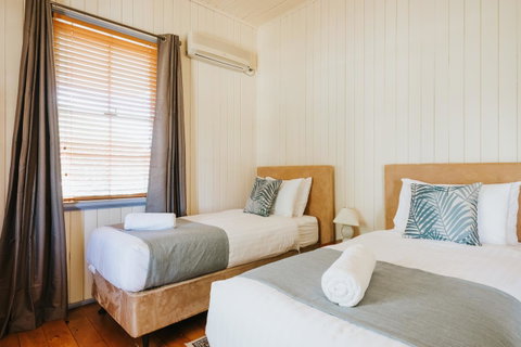 Apple Blossom Cottages - 2032 Olympic Games 11