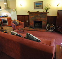 Wintarni Olives Cottage - 2032 Olympic Games