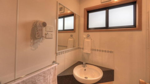 Yea Riverside Caravan Park - 2032 Olympic Games 3
