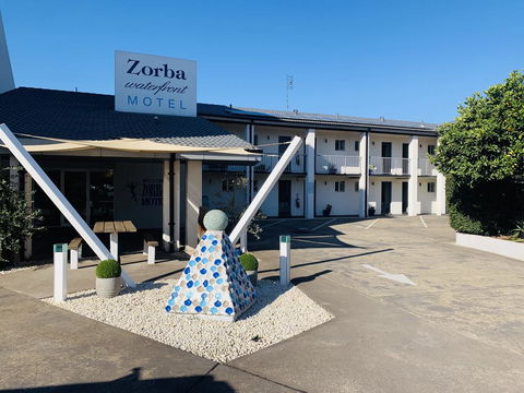 Zorba Waterfront Motel - 2032 Olympic Games 0