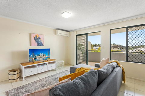 Albion Convenient Hideaway With Parking & Balcony - 2032 Olympic Games 0