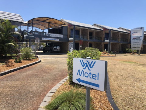 Bribie Waterways Motel - 2032 Olympic Games 1