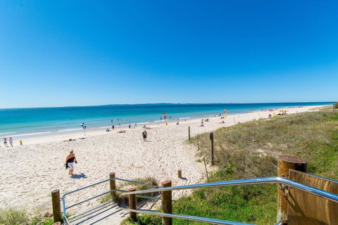 Everything You Need Including A Pool! Karoonda Sands Apartments - 2032 Olympic Games 12