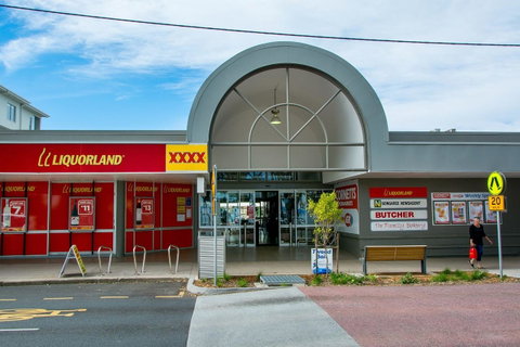 Everything You Need Including A Pool! Karoonda Sands Apartments - 2032 Olympic Games 1