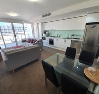 just listed Bolton St 1br 350m walk to Newcastle beach  Wifi end Eand - 2032 Olympic Games