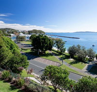1 'Kiah' 53 Victoria Parade - stunning views wifi aircon just across the road to the water - 2032 Olympic Games