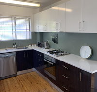 2 Bed Bar Beach Apartment - stroll to beach  cafes supermarket apartment 6 - 2032 Olympic Games