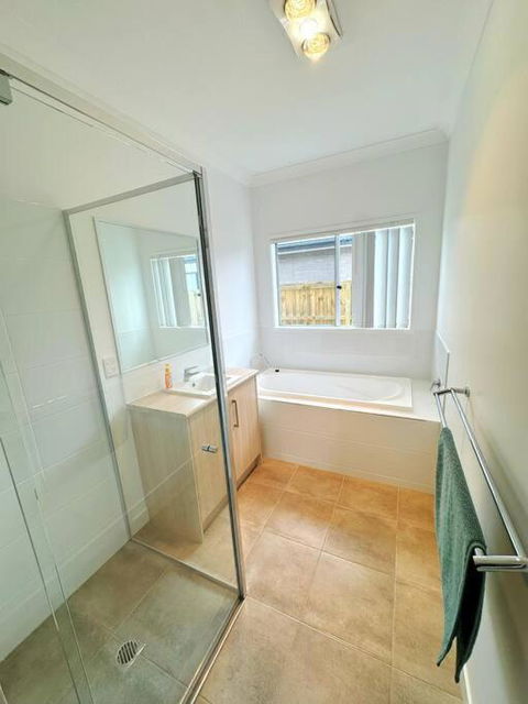 Brand New Fantastic Luxury 4 Bedroom Home - 2032 Olympic Games 1