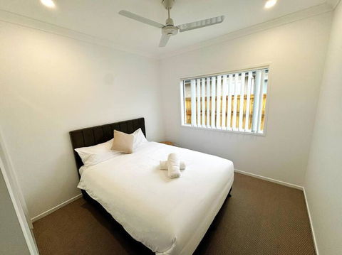 Brand New Fantastic Luxury 4 Bedroom Home - 2032 Olympic Games 2