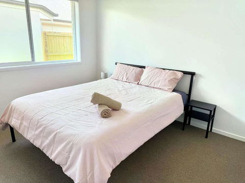 Brand New Home - Spacious Family Retreat - 2032 Olympic Games 3