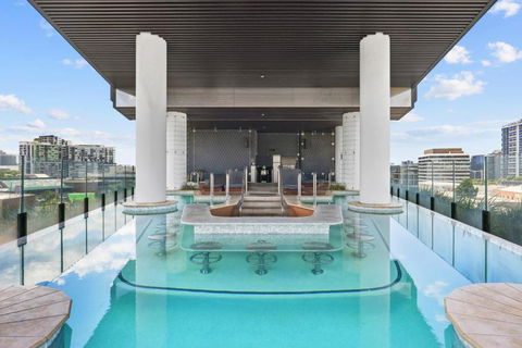 Chic 1-Bedroom Apartment With Pool And Gym - 2032 Olympic Games 4