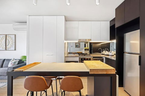 Cosy 2-Bed With Pool Bbq Area And Secure Parking - 2032 Olympic Games 2