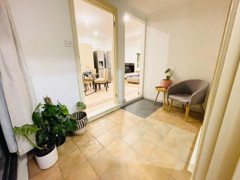 D139 Norfolk Cottage Stay - 2032 Olympic Games 2