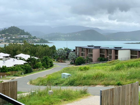 DAYDREAMING Airlie Beach, Water Views & Only 200m To Boardwalk. - 2032 Olympic Games 2