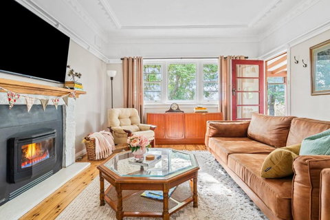 Deodar Cottage Amid Century Old Trees - 2032 Olympic Games 0