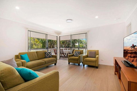 Depper St Beautifully Renovated Beach House - 2032 Olympic Games 2