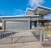 7 Graydens Road Ventnor with Spectacular views - 2032 Olympic Games