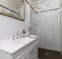 94Best Apartments - 2032 Olympic Games