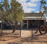 A real bush retreat. Kangas Emus  Starry Skies. - 2032 Olympic Games