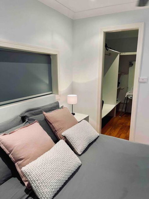 DOCK 08 Riverside Entertainer Pets Welcome - 2032 Olympic Games 3