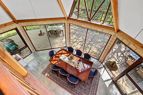 Eagle Bay Beach Lodge - 1 Street Back From Stunning Eagle Bay! - 2032 Olympic Games 1