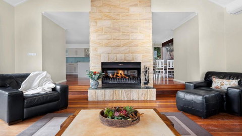 Eagles Landing - The Vintage - 2032 Olympic Games 0