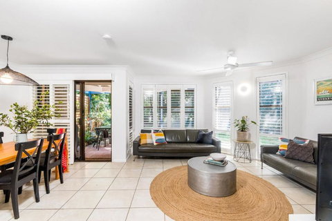 East Coast Escapes Calinda Sol 6 - 2032 Olympic Games 0