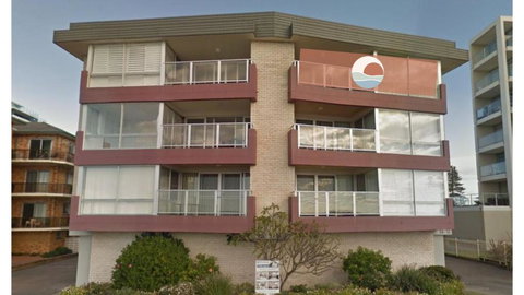 El Sandi, Unit 10, 14-18 North Street - 2032 Olympic Games 4