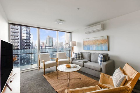 Elevated Elegance - Your Stylish Urban Sanctuary - 2032 Olympic Games 0