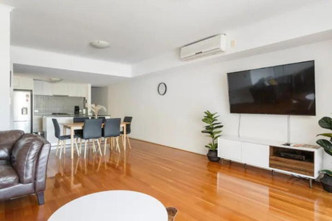 Family Havenideal Locationspacious - 2032 Olympic Games 1