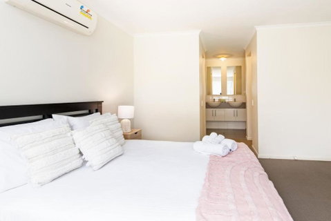 Family Home For A Fiesta - 2032 Olympic Games 1