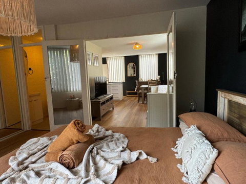 FORR64 - Cosy East Perth Retreat - 2032 Olympic Games 3