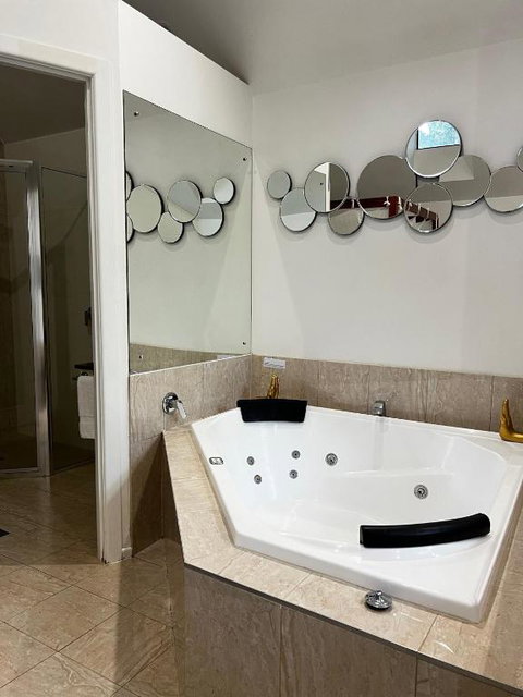 Gallery Walk Chalets - Tamborine Mountain - 2032 Olympic Games 2