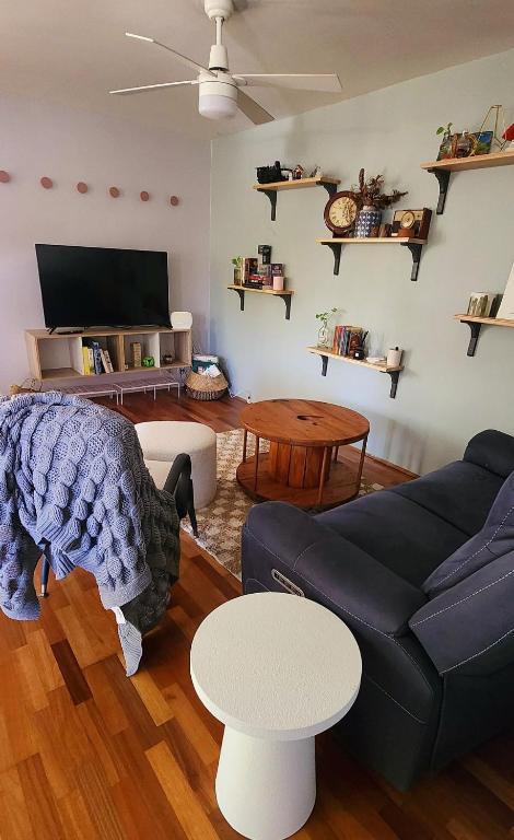 Funky Vibes 2 Bedroom Gem - 2032 Olympic Games 1