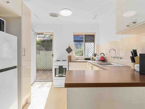 Getaway Villa 2br, Sleeps 4, Near Beach - 2032 Olympic Games 3