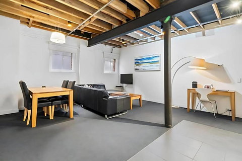 Gibson Mill Waterfront Warehouse Apartment - 203 - 2032 Olympic Games 3