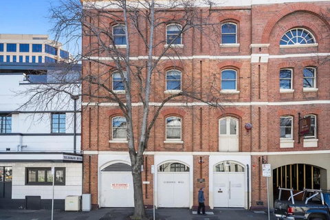 Gibson Mill Waterfront Warehouse Apartment - 104 - 2032 Olympic Games 1