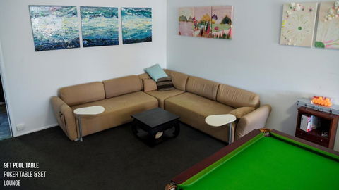 Hot Tub, Ice Bath, Gym, Sauna, Pool Table Coorparoo Haven - 2032 Olympic Games 3