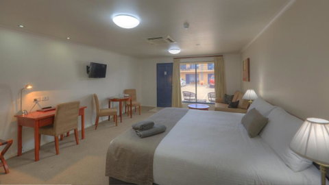 INVERELL RSM CLUB MOTEL - 2032 Olympic Games 1