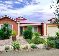 All Seasons Port Elliot Holiday House - 2032 Olympic Games
