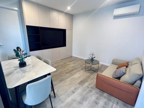 Modern Comfort In Macgregor - 2032 Olympic Games 0