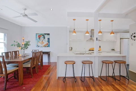 Paddington Cottage - A Classic Queenslander Stay - 2032 Olympic Games 3