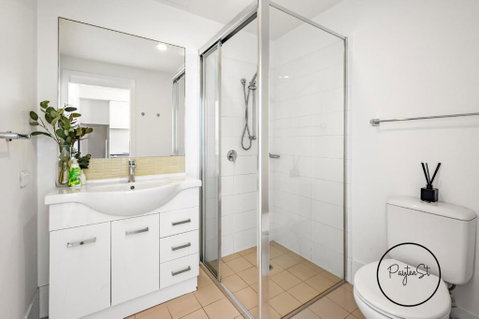 Perfect Penthouse - WiFi Included - 2032 Olympic Games 1
