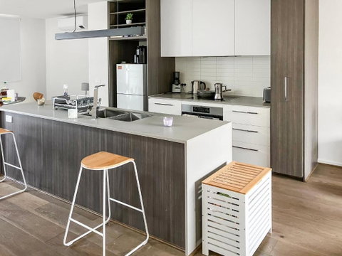 Private Room & Ensuite, In Shared Modern 2 Level Apartment - Full Use Of All Facilities - 2032 Olympic Games 2